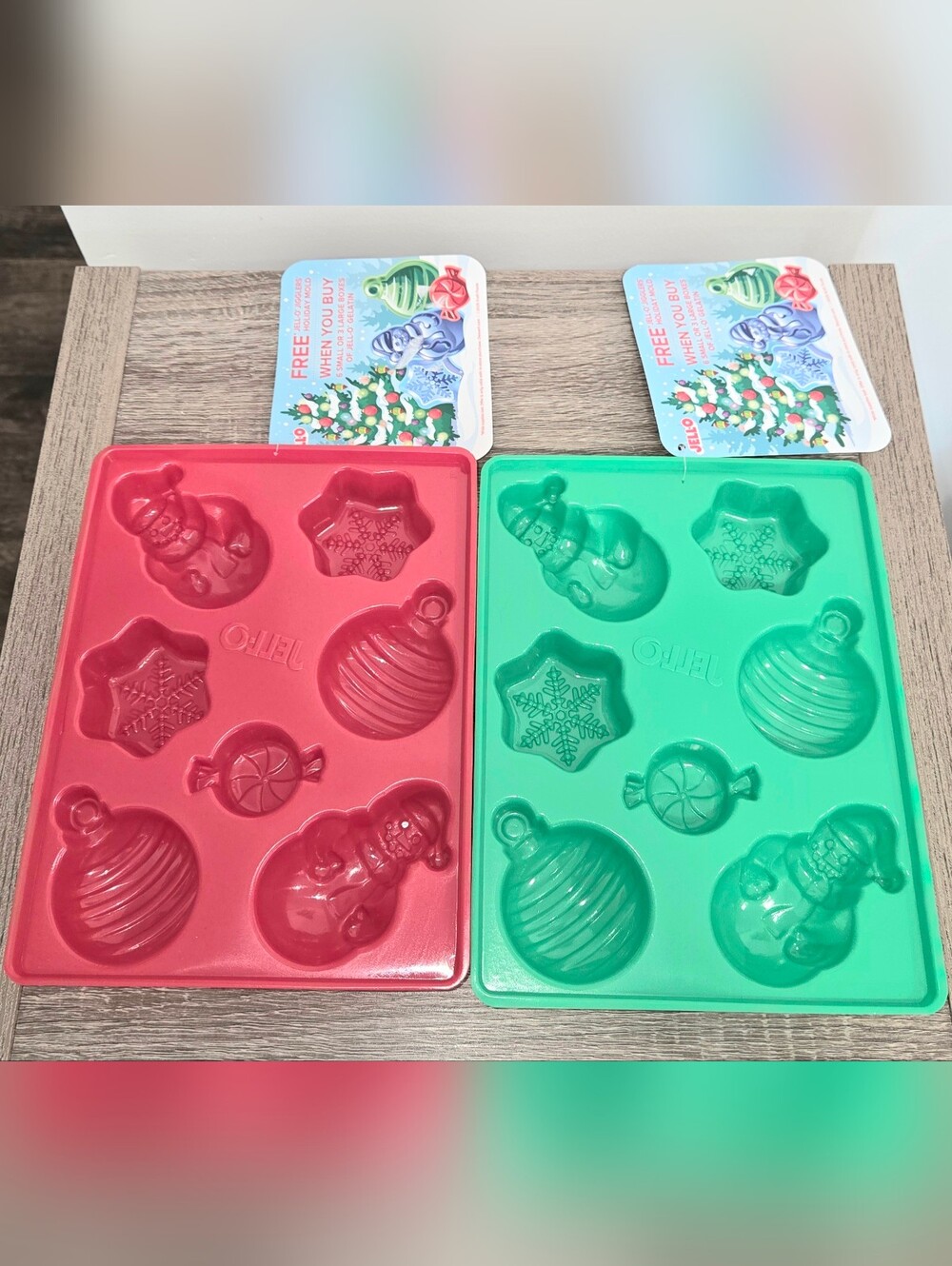 Lot of 2 Jello Jigglers JELL-O MOLDS Christmas Candy Snowman Ornament.